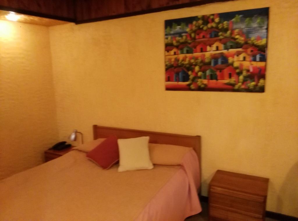 Hotel Puerto Mayor San Antonio  Habitación foto